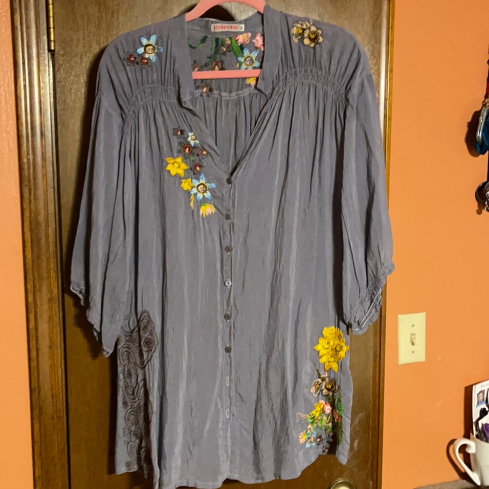 Johnny Was Gray Tunic with Floral Embroidery